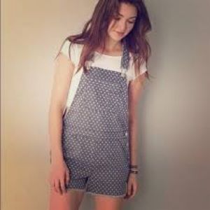 American Eagle Polka Dot Overall Shorts!!